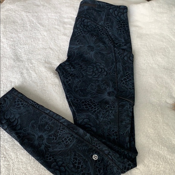 lululemon athletica Pants - Lululemon Speed Up Tight (Luxtreme)